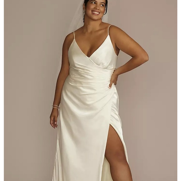 Elegant Cream Wedding Dress from DB Studio - Picture 1 of 4